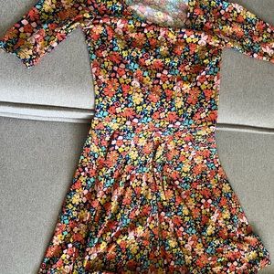 Small LuLaRoe floral dress